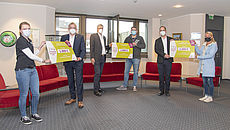 Gruppenfoto bei der Preisverleihung. 